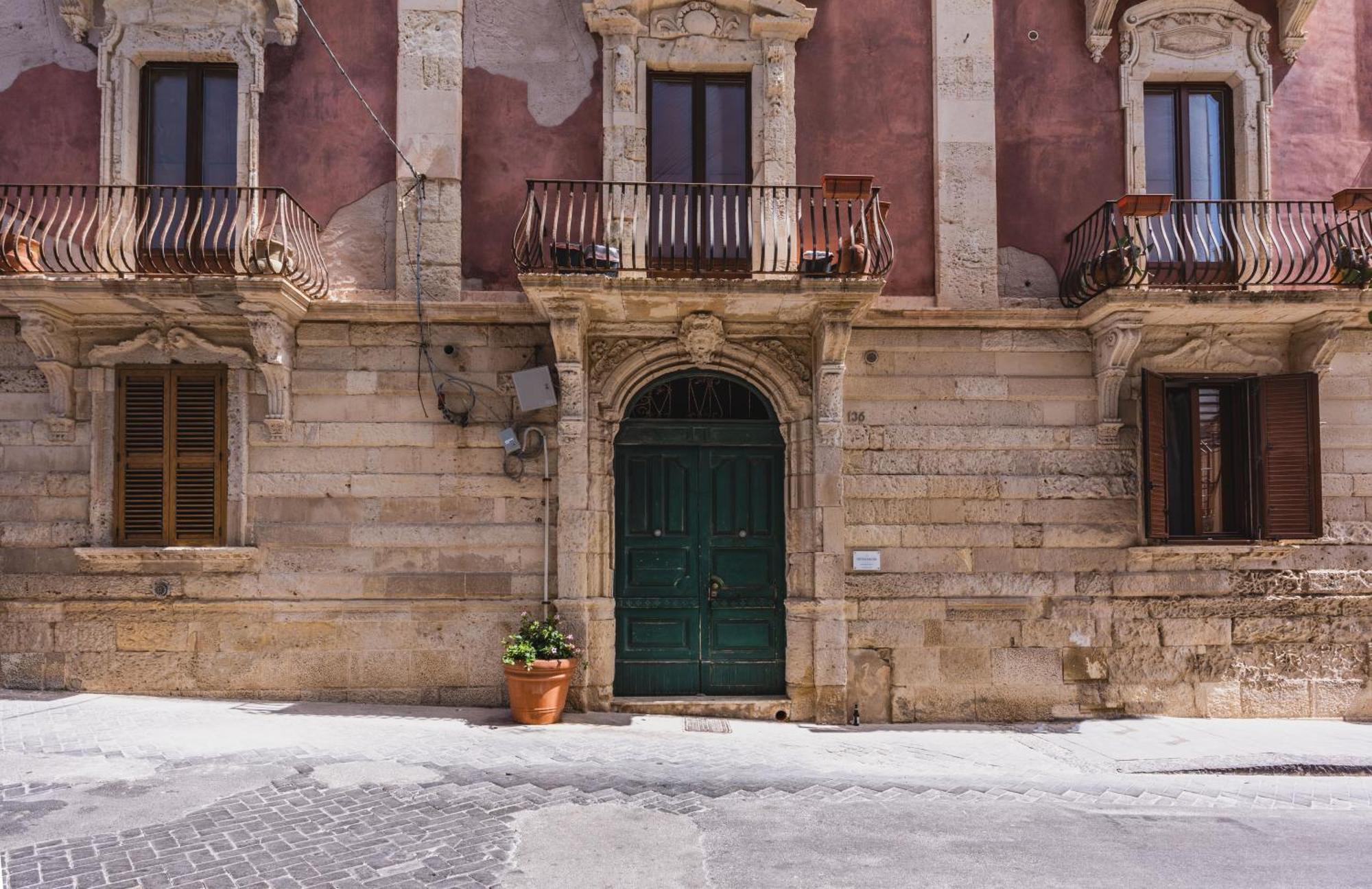 Palazzo Bozzanca Apartments By Wonderful Italy Syracuse Esterno foto
