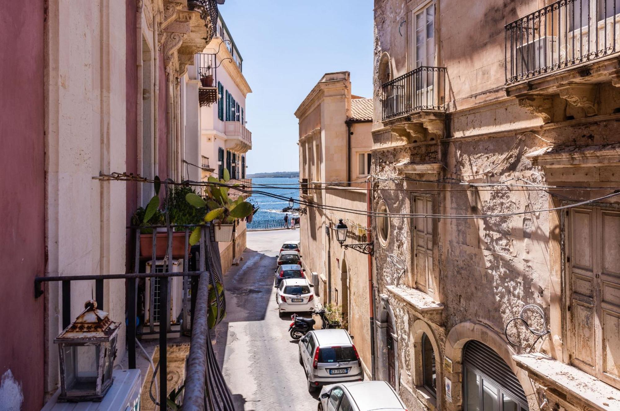 Palazzo Bozzanca Apartments By Wonderful Italy Syracuse Esterno foto